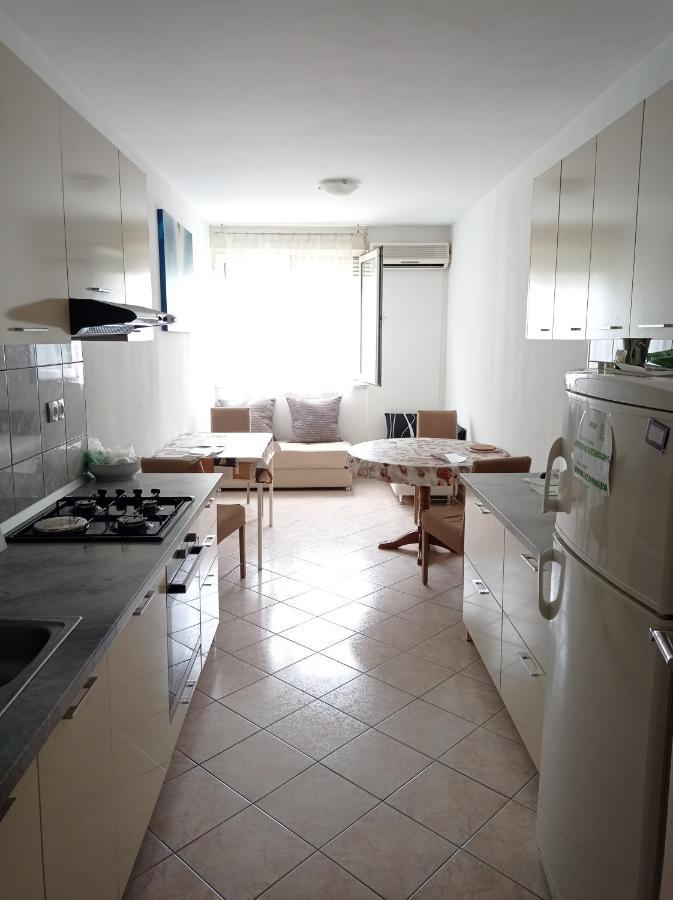 Nice And Cozy Two Single Bed Room Split Ngoại thất bức ảnh